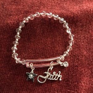 strechy ‘Faith’ bracelet